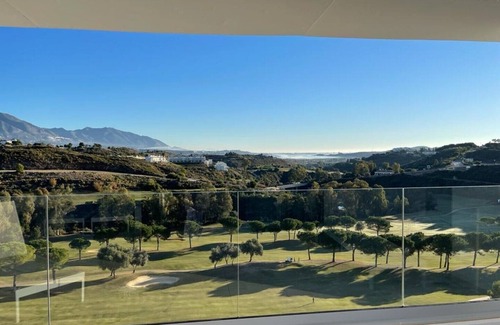 Ojen Apartment | Espectacular Ático Duplex CON Vistas Panorámicas A LOS Campos DE Golf