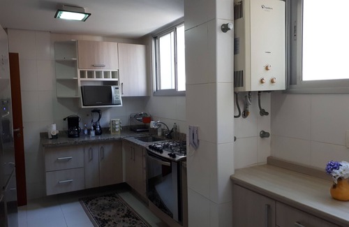 Braga Apartment | Espetacular e Belíssimo Apartamento Decorado e Confortável na Praia de Cabo Frio