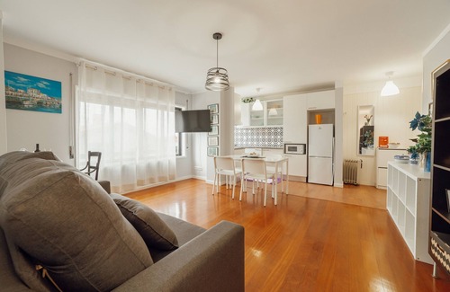 Espinho Apartment | ESPINHO SEAWALK AND SEAVIEW by VACATIONY