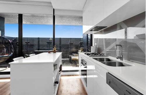 Essendon North Apartment | Essendon North Sanctuary by Ready Set Stay