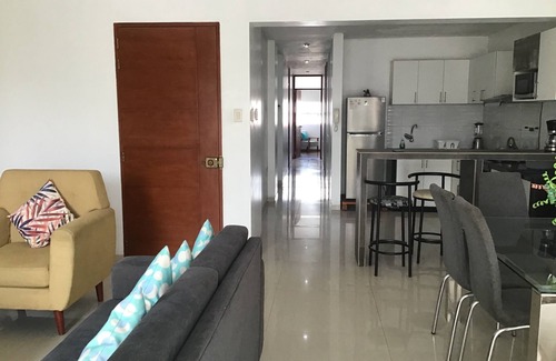 Chiclayo Apartment | Estadia Palmira, Amplio Departamento de 115 M2, Ideal Para Descansar