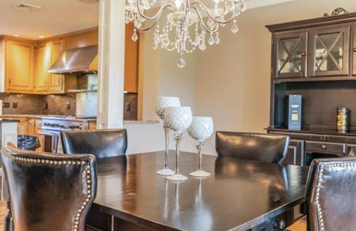 Newburgh House | Estate with pool on 11 beautiful acres