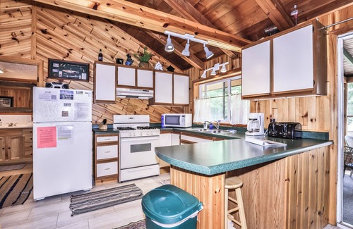 St Germain Cottage | Estrold's Resort- Birch Cabin