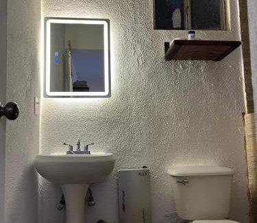 Downtown San Jose del Cabo Apartment | Estudio céntrico con diseño industrial