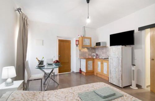 Patroves Apartment | Estudio Puerto Rico