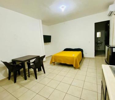 Colonia El Progreso Apartment | estudios la peña