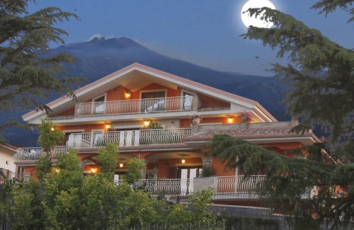 Trecastagni Hotel | Etna Royal View