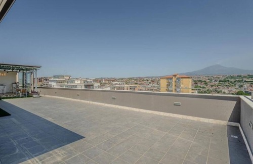 Cibali Apartment | Etna View Superior Flat with Terrace and Jacuzzi