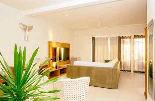 Madirokely House | Etoile Blanche
