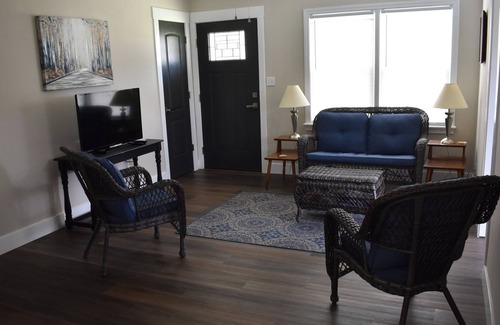 Waycross House | Euclid Cottage