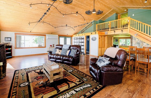 Eustis Ski Chalet | Eustis Chalet - An outdoor lovers paradise