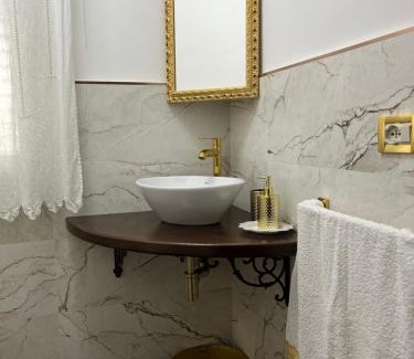 Riposto Bed & Breakfast | Euthalia