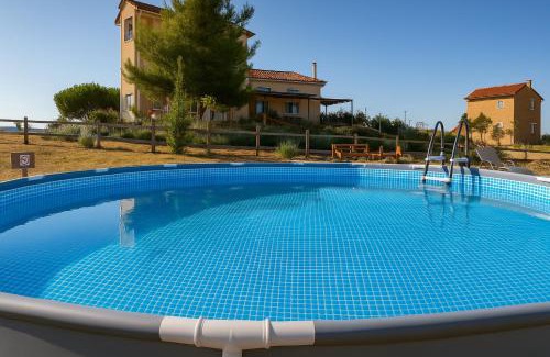 Kapandriti Villa | EuZoea Country Home