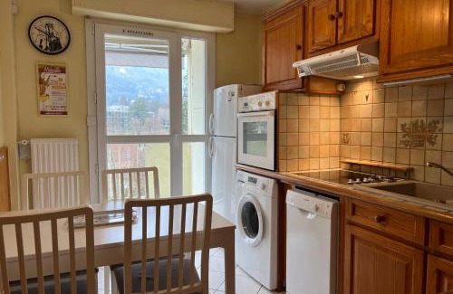 Meylan Apartment | #EV Le Taillat T3 for 4 in Meylan with Terrace
