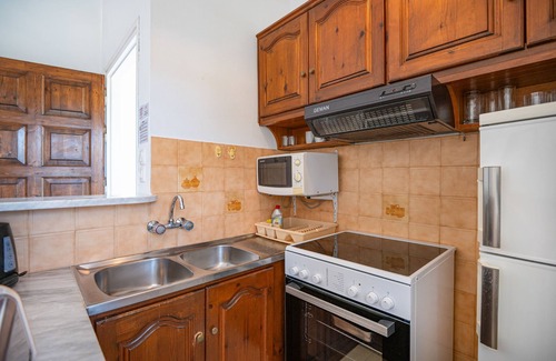 Agios Stefanos Apartment | Evanna: 3-Bedroom Apartment in Agios Stefanos, Corfu - Sleeps 6