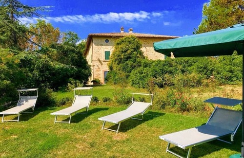 San Brizio Apartment | Eve House - sleeps 4 + 1 child. Pool, orchards + gardens, all exclusively yours!