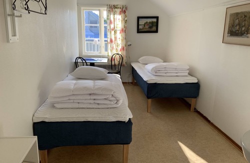 Vaxjo Municipality Hostel | Evedals Vandrarhem - Hostel