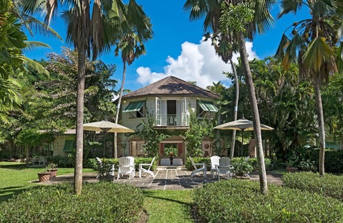 Paynes Bay Villa | Evergreen Luxury villa