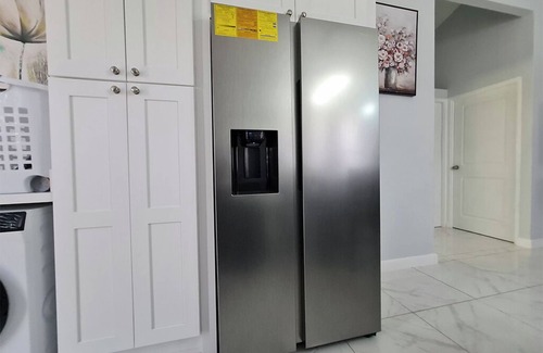 Old Harbour House | Evertonbnb448 - Charming 2-bedroom house in Old Harbour with WiFi, AC