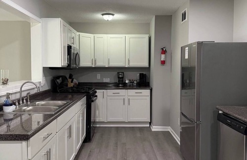 Woodfield House | Everything new! 1 min to Ft Jackson