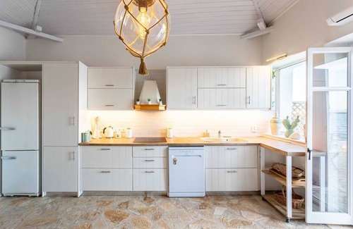 Petalidi Apartment | Evi's Seafront Hideaway - Petalidi Cozy Nest