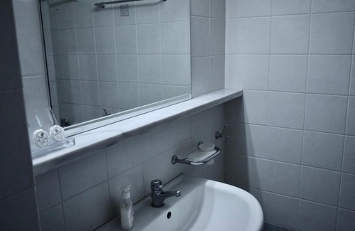 Agios Mamas Apartment | EviaXL Studios