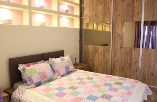 Votsi House | Evilio