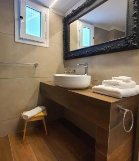 Tolo Apartment | Evina's Apartment