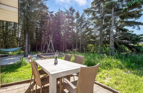 Klegod Strand House | "Ewy" - 300m from the sea by Interhome