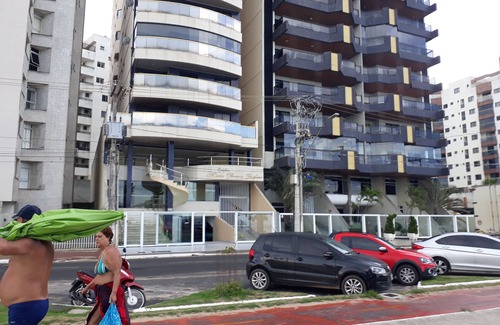 Praia do Morro Apartment | Excellent Apartment on Av.Beira Mar! Close to everything in front of the beach!