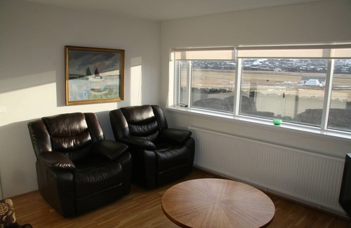 Borgarnes Apartment | Excellent Apartment On A Farm On The West Side Of Iceland