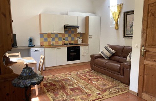 Bize-Minervois Villa | Excellent location in a peaceful setting yet 2 mins walk to shops & restaurants