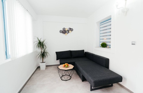 Fira House | Excellent Location Center Fira Deluxe Apartment