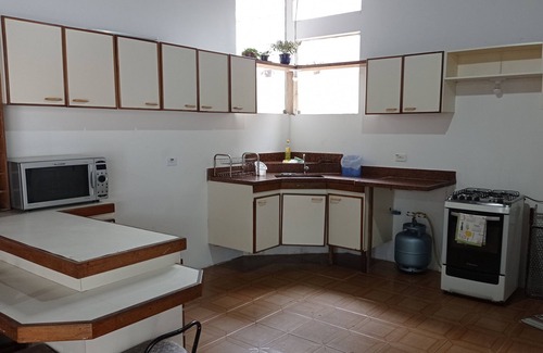 Peruibe House | EXCELLENT LOCATION - HOUSE WITH POOL IN CENTER PERUÍBE