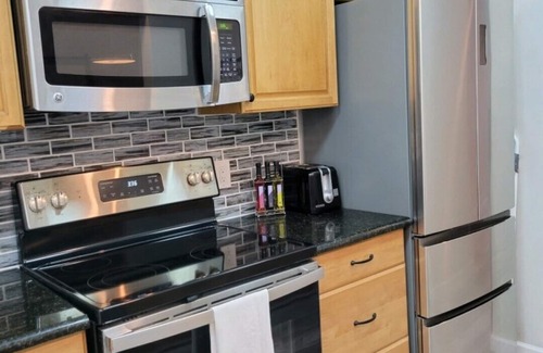 Clarksville Condo | Excellent location in historical Clarksville neighborhood of Austin.
