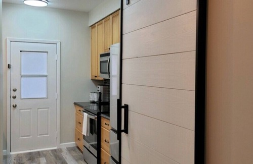 Clarksville Condo | Excellent location in historical Clarksville neighborhood of Austin.