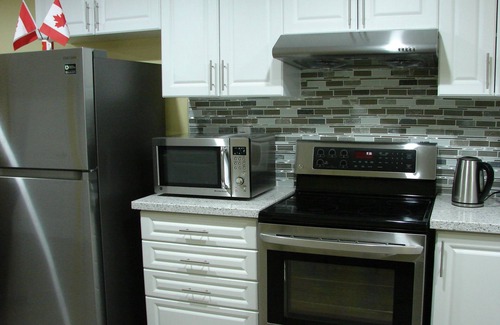 Brampton House | Excellent Location, Luxurious Apartment for Tourists and Bus. People
