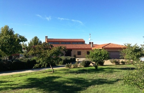 Merida House | Excepcional Casa con vistas espectaculares del Lago Romano de Proserpina