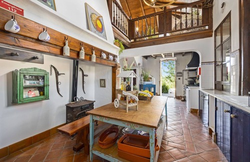Sao Bras de Alportel Villa | Exceptional 6 Bedroom Villa with Heated Pool, Large Gardens and Yoga Shala