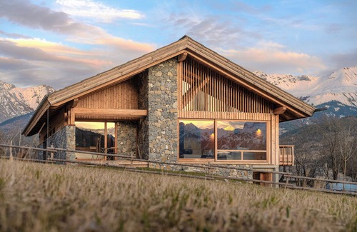 Jausiers Ski Chalet | Exceptional architect-designed chalet near Barcelonnette, ideal for families!