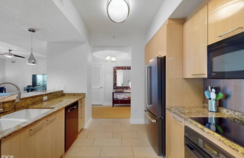 Siesta Key Condo | Exceptional Beachfront condo on Crescent Beach