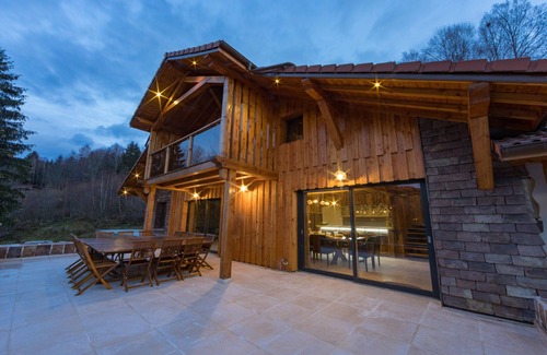Ventron Ski Chalet | Exceptional chalet with indoor pool, sauna and garden in the village of Ventron
