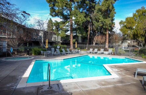 Cuernavaca Apartment | Exceptional Mountain View 2BR w/Gym & Pool, nr Museums, by Blueground