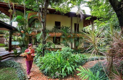 Siem Reap Villa | Exceptional Private Holidays Retreat with Private Pool/Spa/Garden/Restaurant