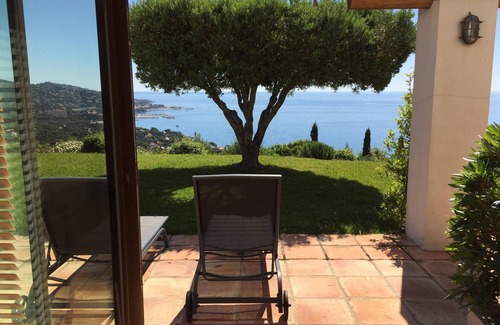 La Nartelle Apartment | EXCEPTIONAL VIEW OF THE SEA - APARTMENT 75 M2 RENOVATED