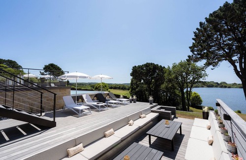 Guidel Villa | Exceptional villa with swimming pool and breathtaking view of pond and ocean