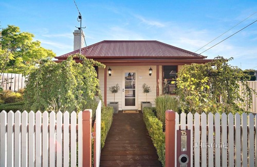 Ballarat East House | Exceptionally renovated miners cottage