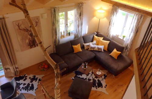 Bad Heilbrunn Apartment | Excl. vacation apartment - five DTV stars - direct sauna access - sleeping hut for children