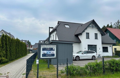 Zingst Apartment | Exclusive, very high-quality and modern vacation apartment with heated cabin
