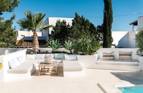 San Antonio Bay Villa | Exclusive and stylish villa with close access to the water & Cala Bassa beach